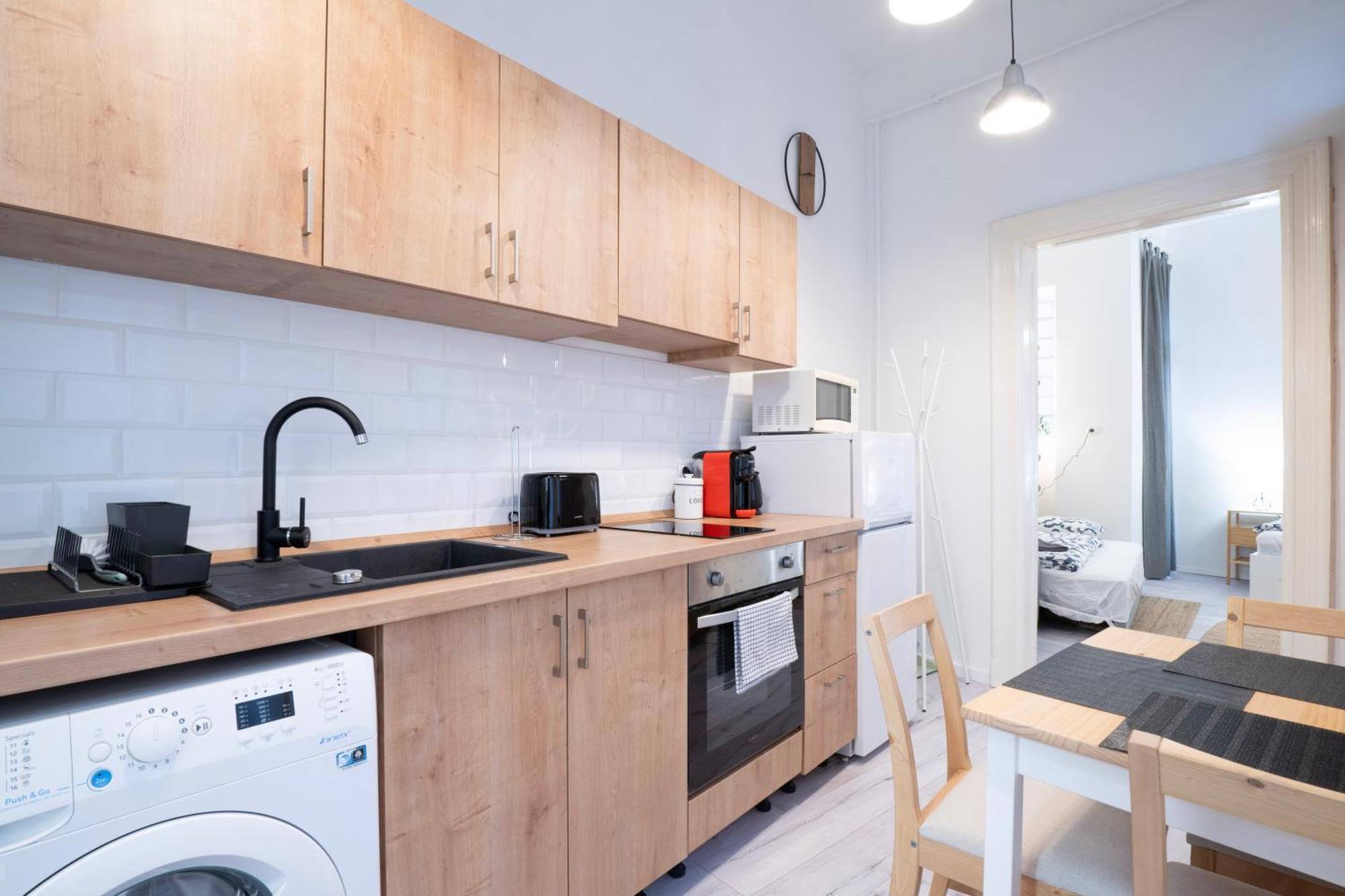Studio In The Heart Of Party District Ka28 Boedapest Buitenkant foto