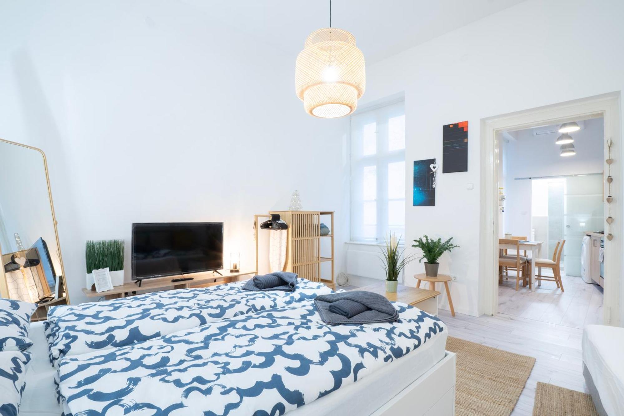 Studio In The Heart Of Party District Ka28 Boedapest Buitenkant foto